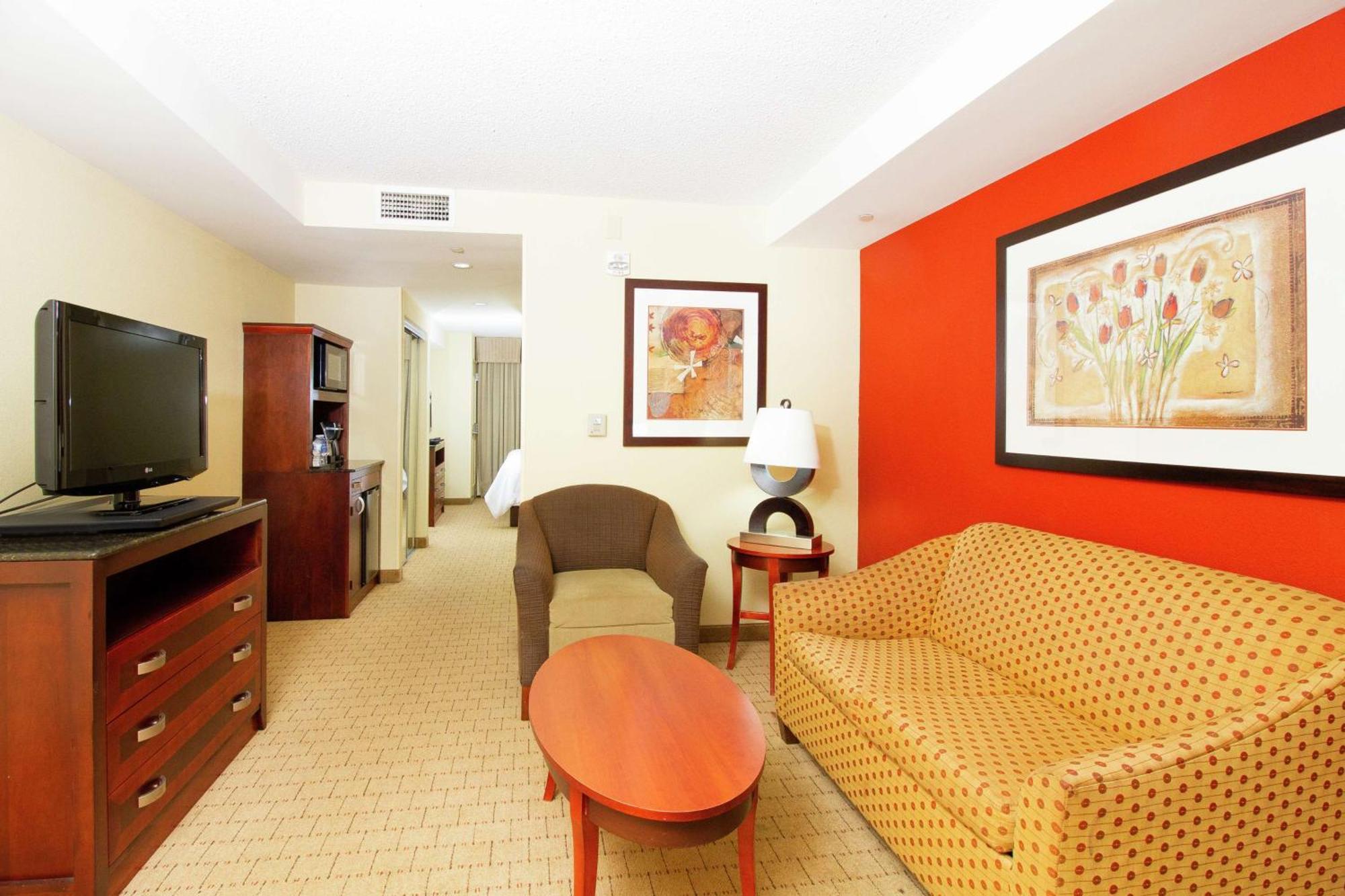 Hilton Garden 3*