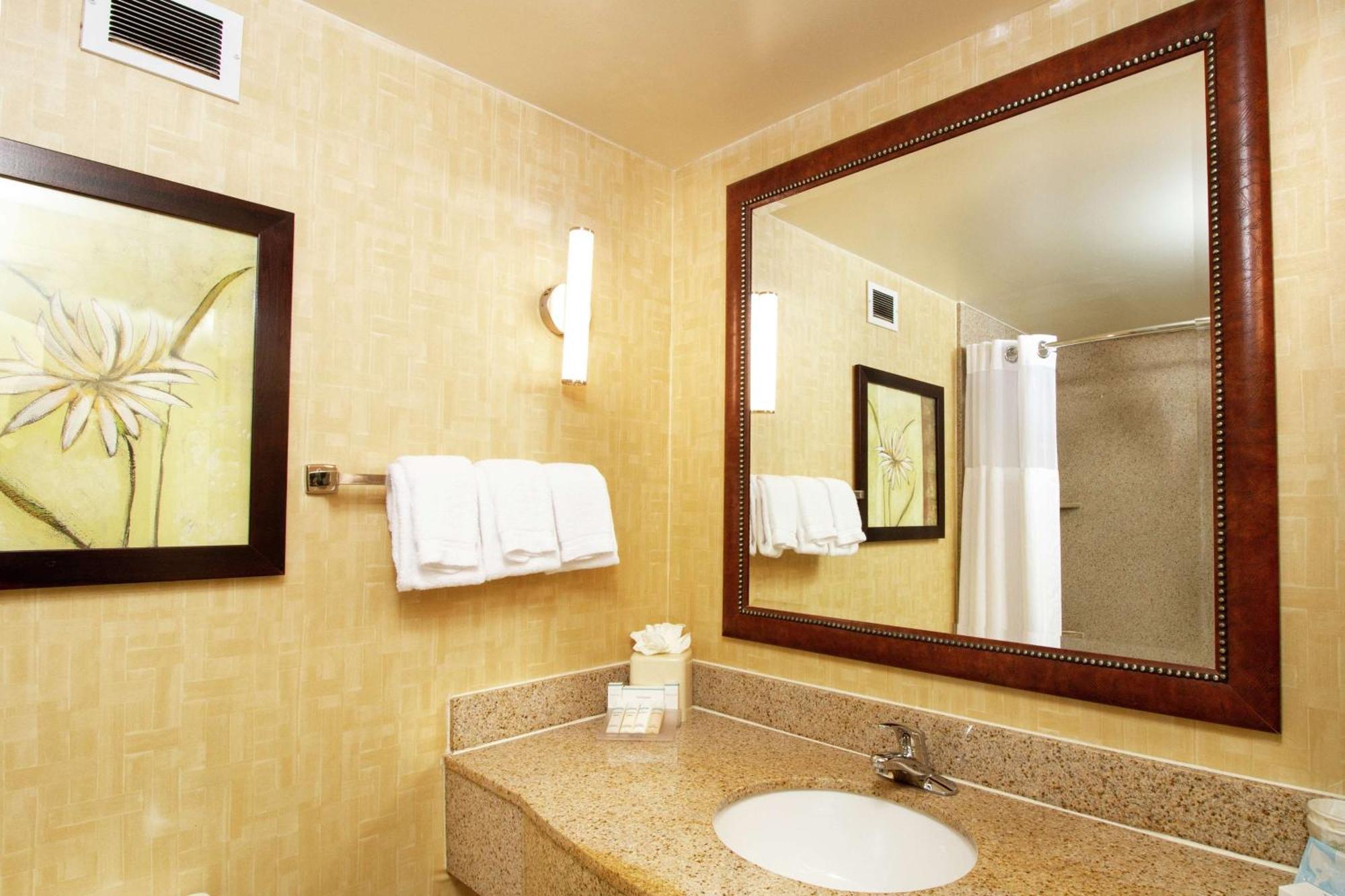 Hilton Garden 3*